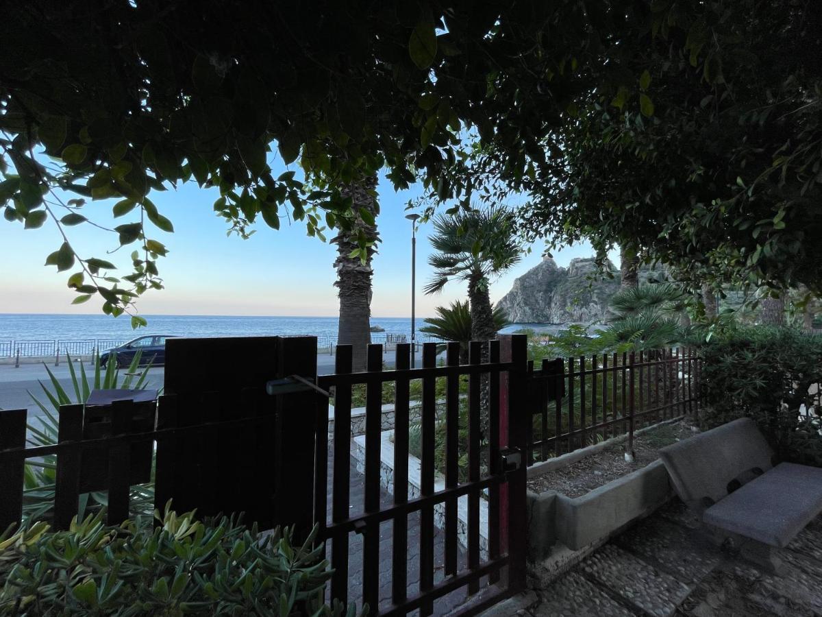 Incantevole Appartamento Taormina SantʼAlessio Siculo 외부 사진
